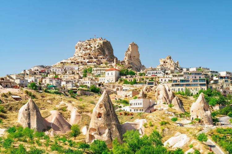 Vue du château d'Uchisar au Parc national historique de Goreme à Cappadoce, Turquie