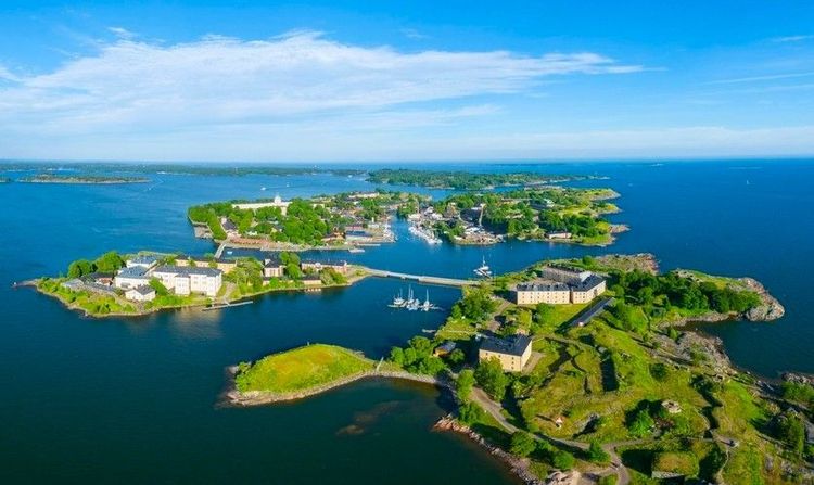 Vue aérienne sur Suomenlinna