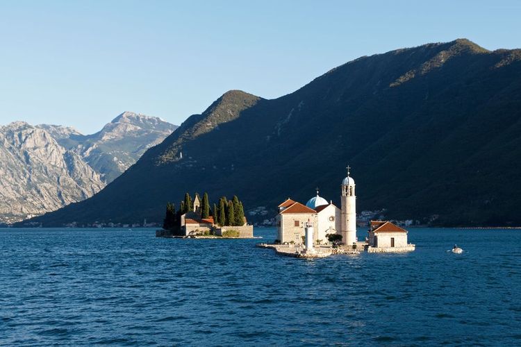 À la découverte de l'île de Notre-Dame-du-Rocher à Kotor