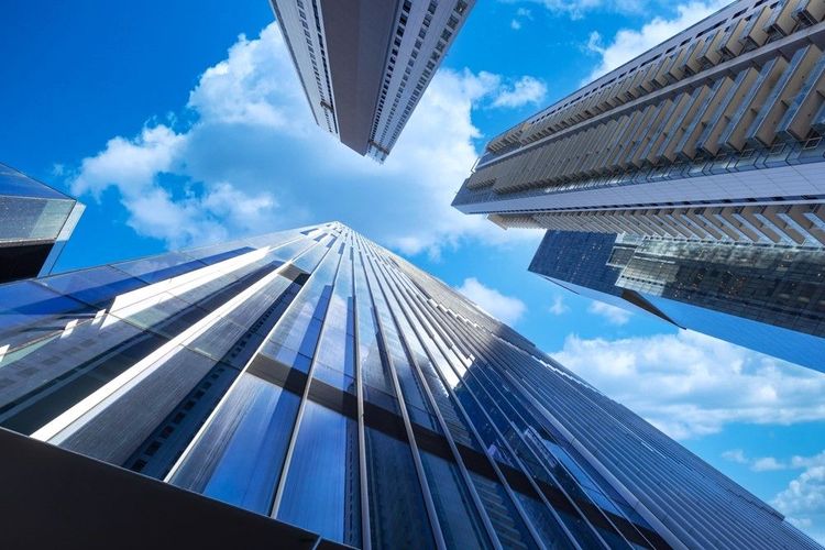Israël, le quartier financier d'affaires de Tel Aviv, avec ses centres commerciaux et ses bureaux high-tech.