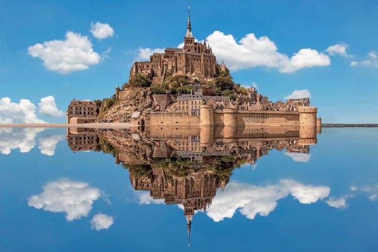  Mont-Saint-Michel, France 