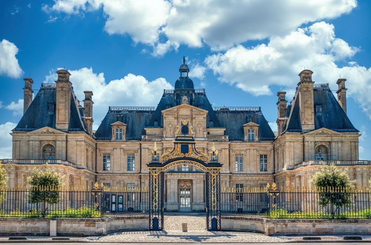  Le Château de Maisons-Laffitte, France