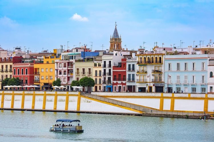 Lez quartier de Triana, qui longe le Guadalquivir.