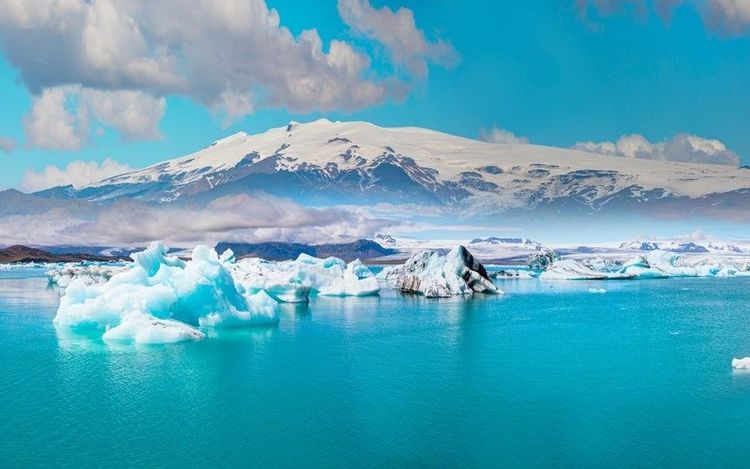 Le lagon du glacier Jökulsarlon, le volcan Katla et le glacier Mýrdalsjökull