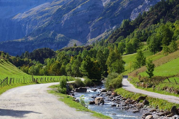 Chemin d'accès au Cirque de Gavarnie