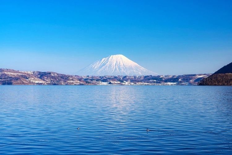 La ville très touristique de Toyako en bordure du lac Toya