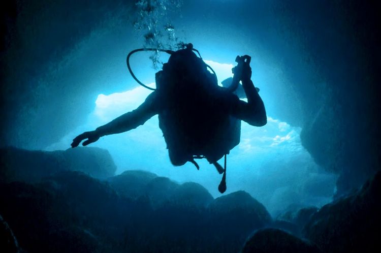 La spéléologie sous-marine, un exercice parfois périlleux