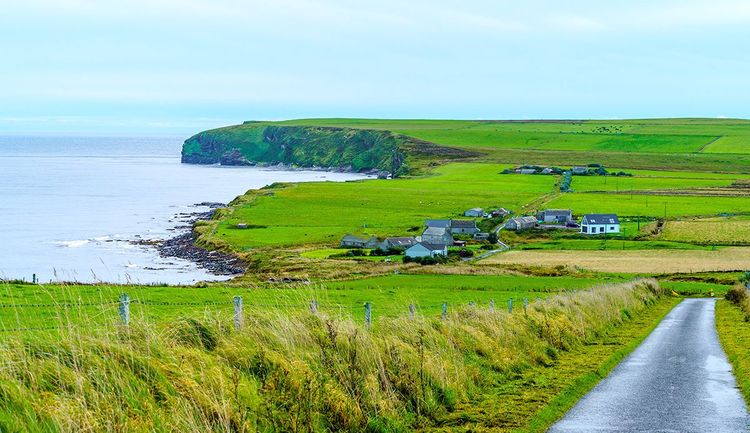 L'île de South Ronaldsay, dans les Orcades (Orkney Islands).