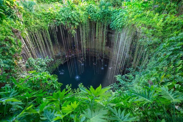 Le cenote Ik Kil, Mexique