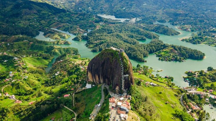La pierre de Peñol à Guatape, Antioquia, Colombie