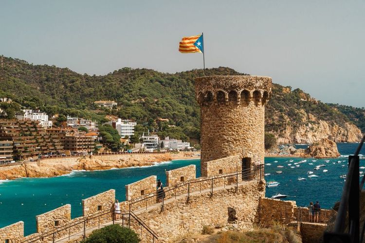 Les remparts de Tossa de Mar.