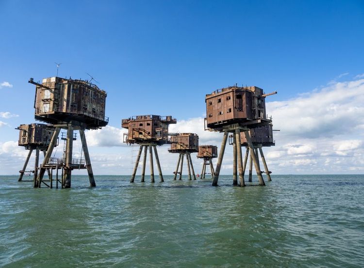 Les Les forts Maunsell au large du Royaume-Uni.