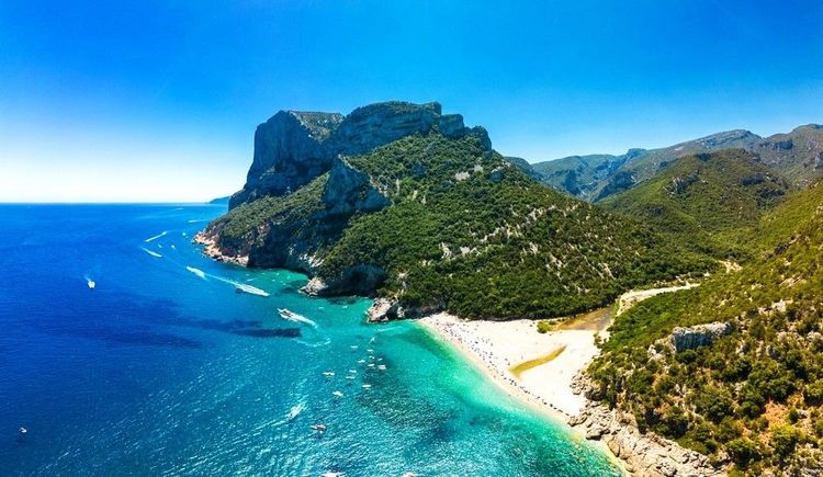 Laissez-vous émerveiller par le Golfe d'Orosei : un joyau de tranquillité et de beauté