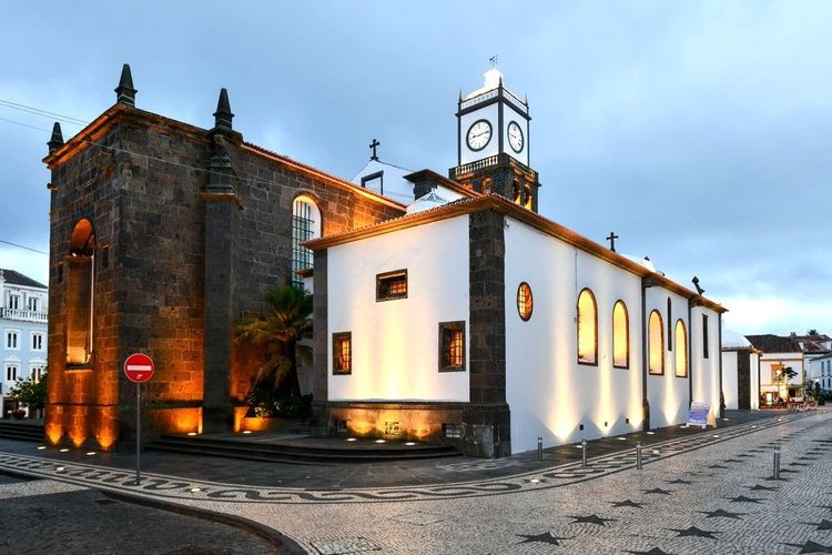 Sao Sebastiao à la nuit tombante - © Felix Lipov / Shutterstock