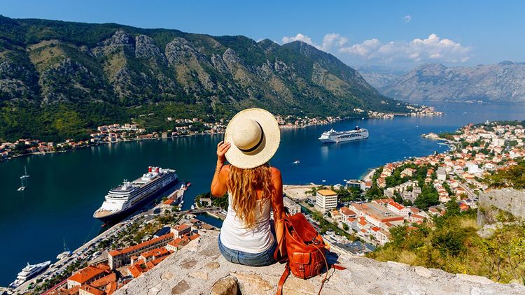 Vue imprenable sur Kotor et le fjord, depuis les hauteurs
