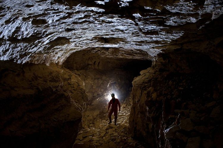Exploration d'une grotte