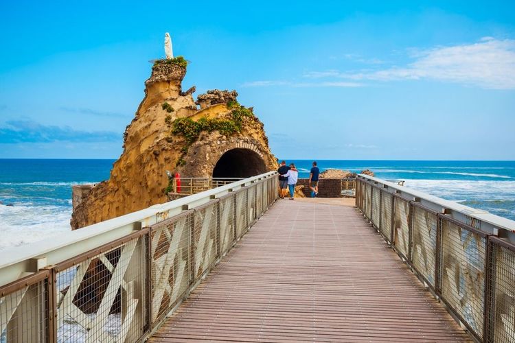 Le rocher de la Vierge, à Biarritz.