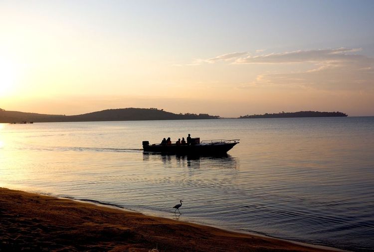 Coucher de soleil sur le lac Victoria, Ouganda