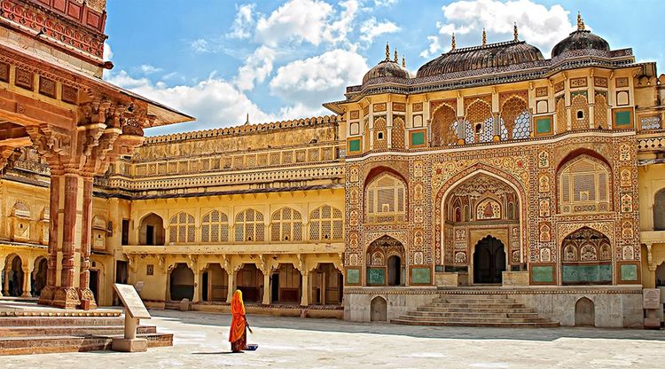 Devant le Fort Amber à Jaipur