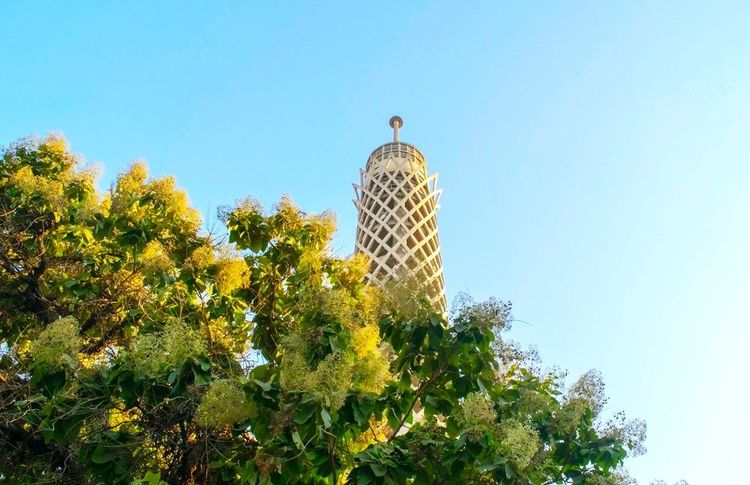 La tour de télétransmission TV tour de télévision dans le quartier moderne de Zamalek
