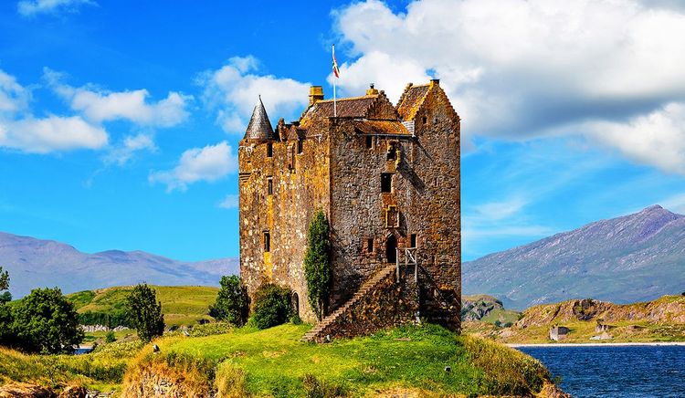 On comprend bien ici le concept de "maison-tour"