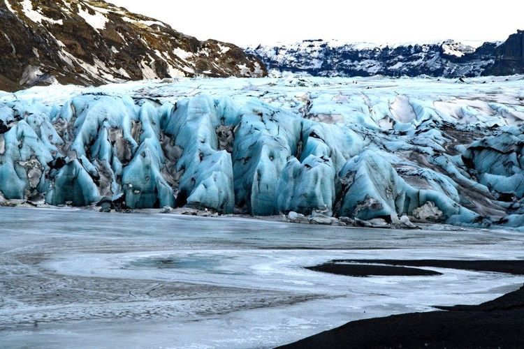 Le glacier Langjökull exhibe sa masse de glasse