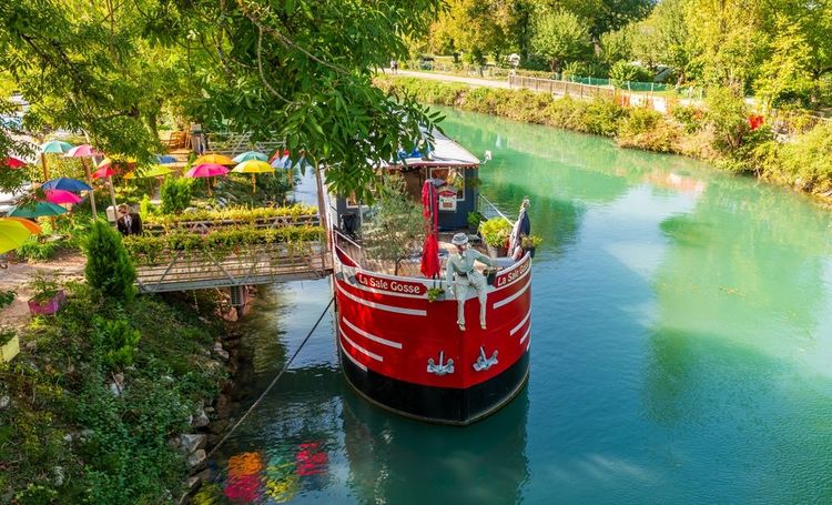 Le canal Savière à Chanaz