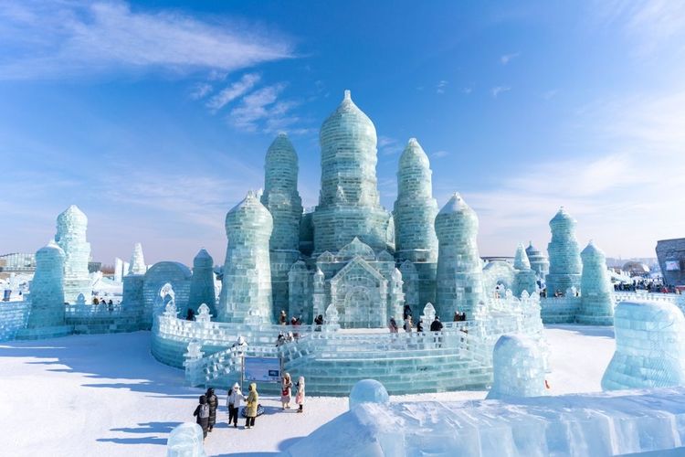  Le Harbin International Ice and Snow Sculpture Festival est un festival annuel d'hiver qui se déroule à Harbin