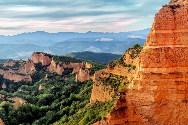 Las Médulas, l'une des deux plus grandes mines d'or à ciel ouvert exploitée par les Romains