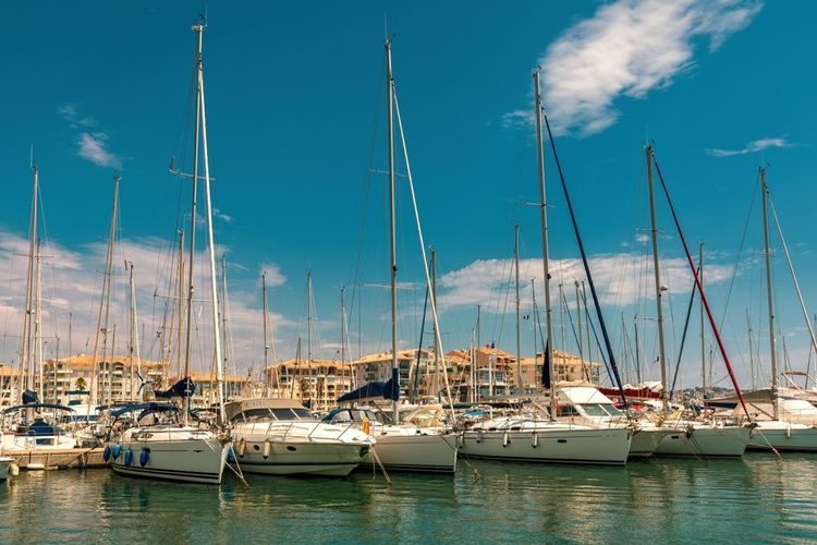 Le port de plaisance de Fréjus.