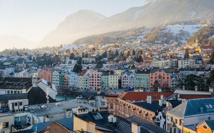 Innsbruck est la capitale du Tyrol dans l'ouest de l'Autriche