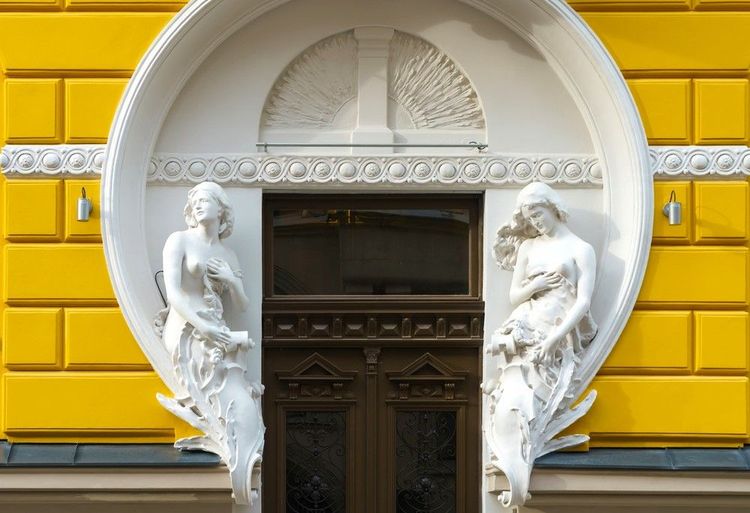 Figures romantiques propre au Romantisme National ou Art Nouveau letton