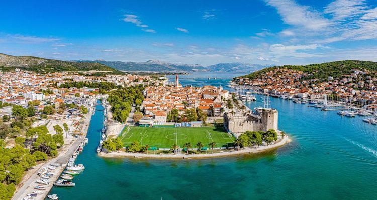 Escapade médiévale à Trogir : un voyage pittoresque hors du temps