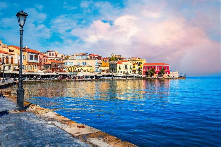 Les quais colorés de La Canée
