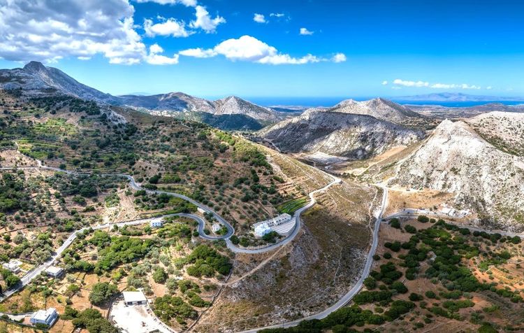 Le mont Profitis Ilias à Paros