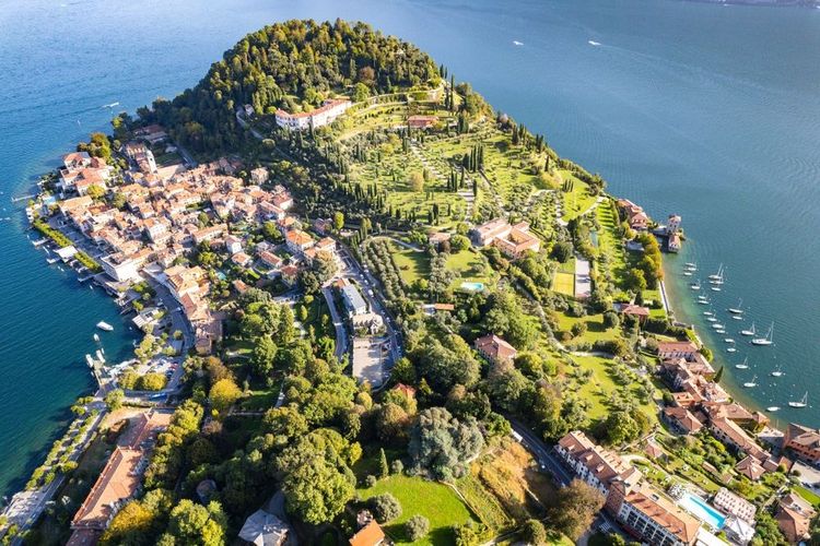 Vue aérienne de Bellagio Italie sur le lac de Côme