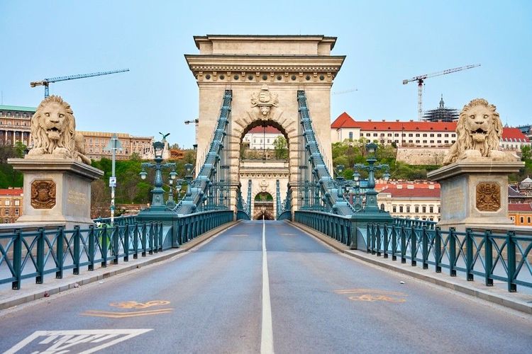 El Puente de las Cadenas, enlace entre Buda y Pest