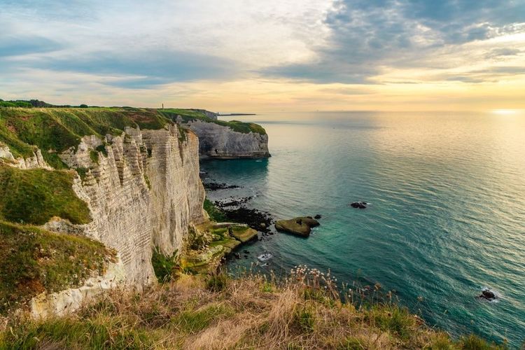 Les falaises d'Etretat.