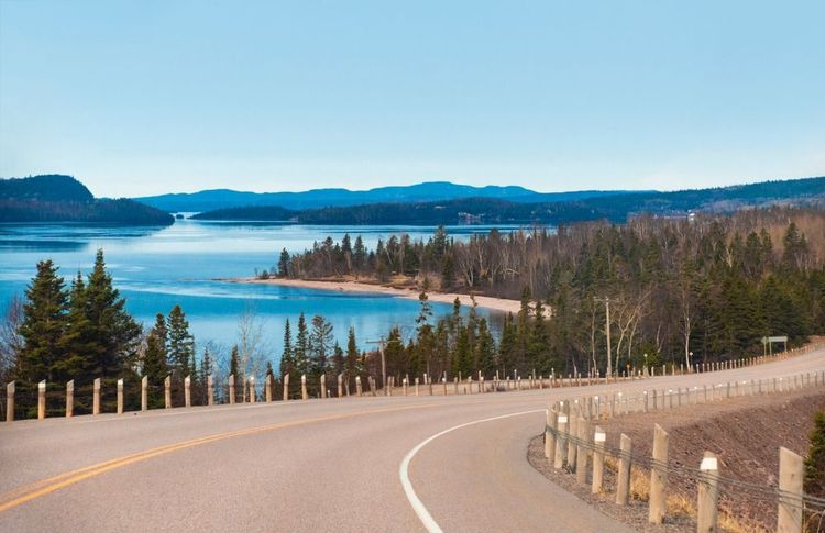 Paysage de la Transcanadienne en Ontario