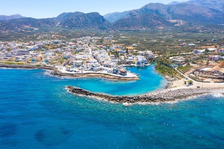 Vue aérienne sur le village de Sisi