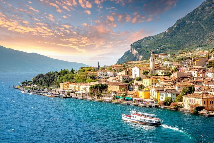 Le lac de Garde : une évasion entre nature et histoire au cœur de l'Italie