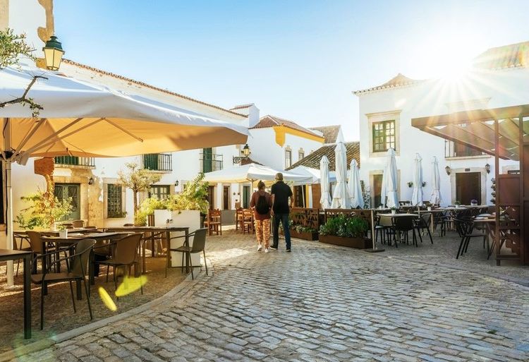 Faro, la nuit va tomber