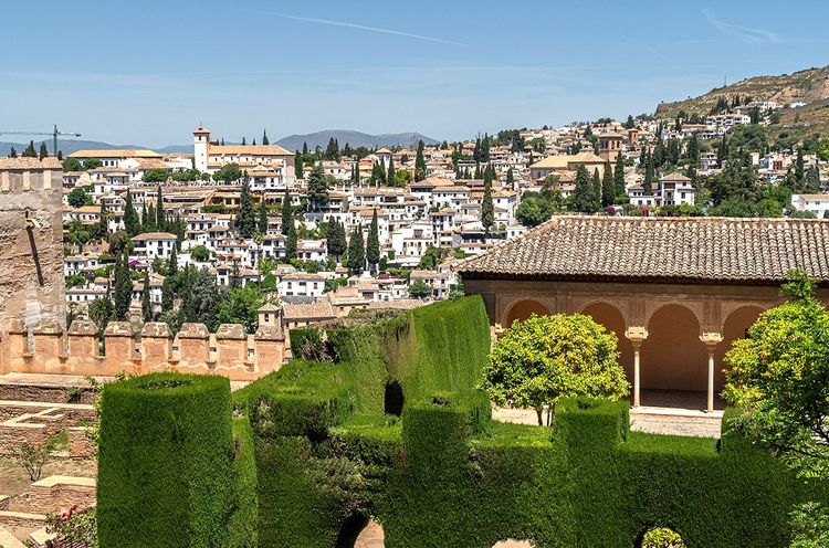 Le quartier de l'Albaicín vue depuis les jardins de l'Alhambra