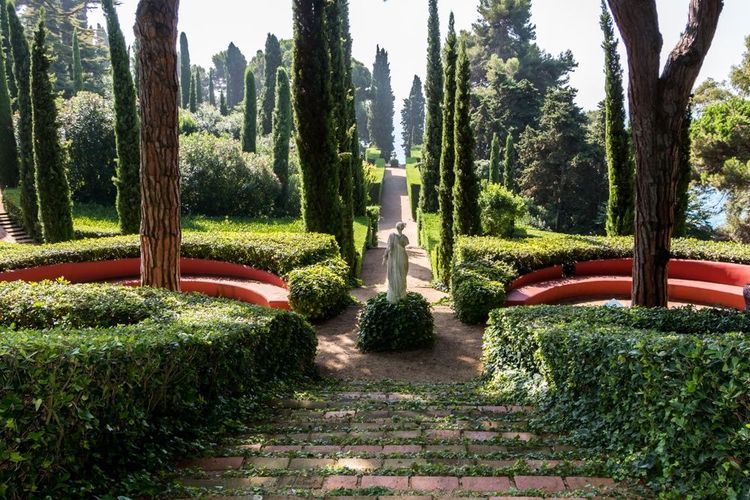 Les jardins de Santa Clotilde, parc verdoyant avec monuments
