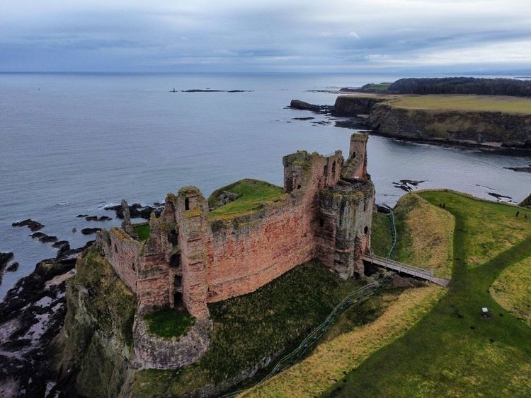 Vue aérienne sur le château de Tantallon