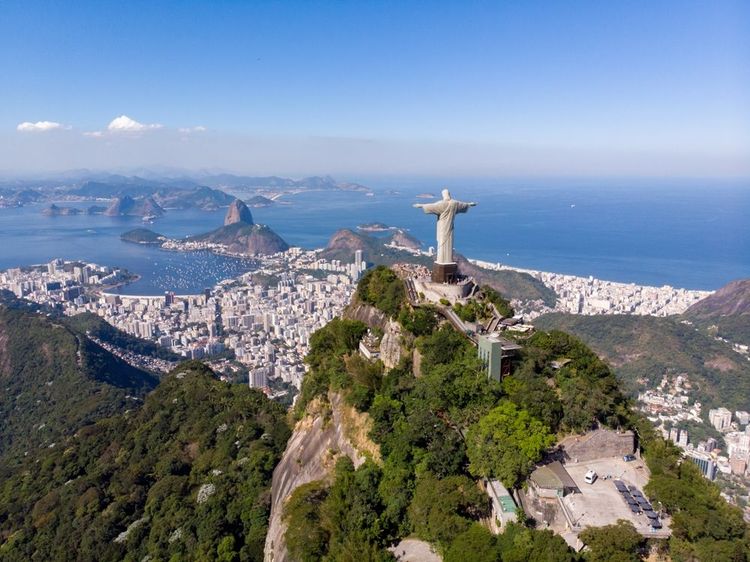  Statue du Christ Rédempteur sur le sommet du Corcovado