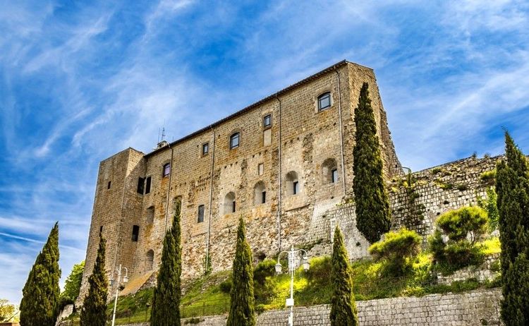 La forteresse de Rocca dei Papi à Montefiascone