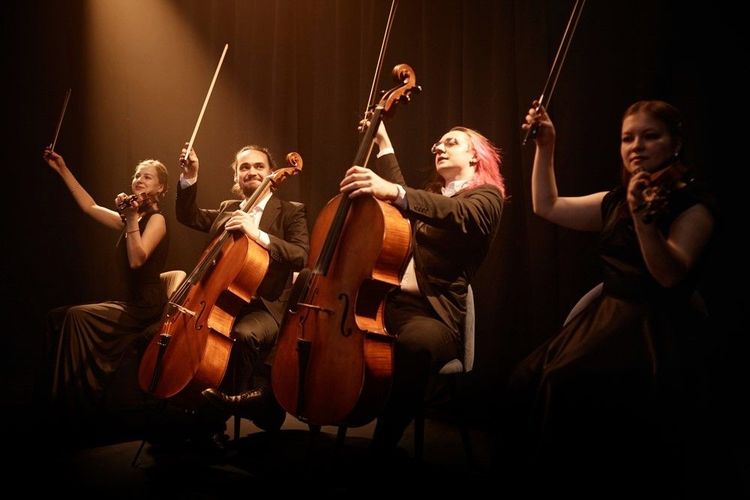 On vient y écouter des concerts de musique classique ou des opéras