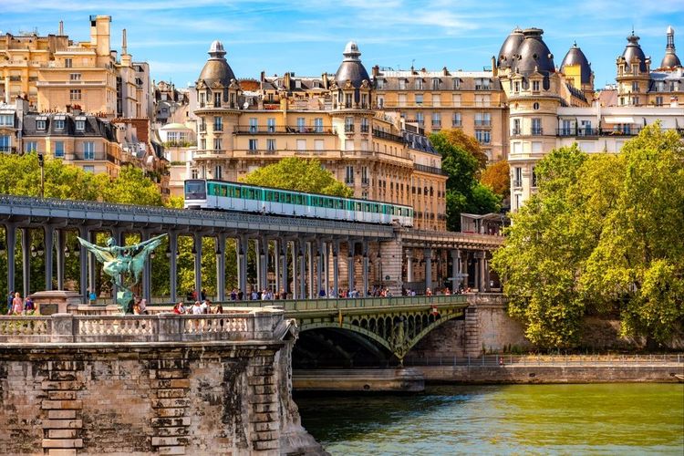  Le pont Bir-Hakeim