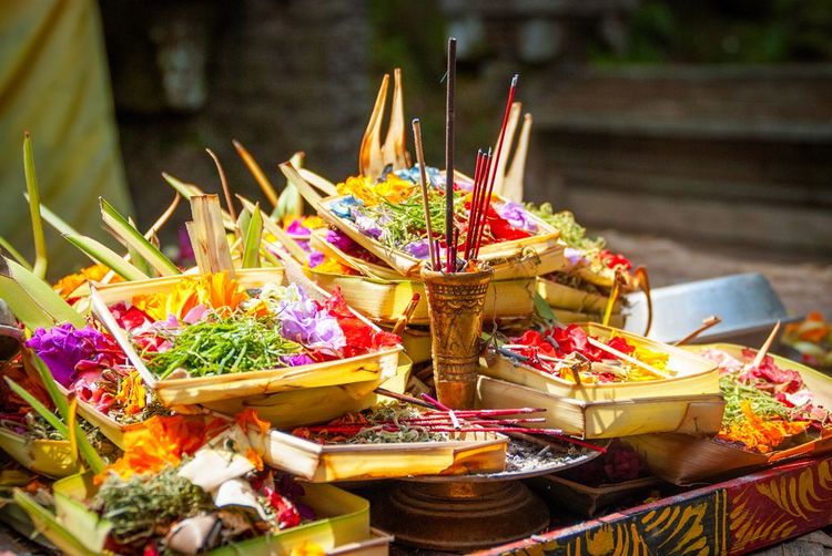 Offrandes dans un temple balinais